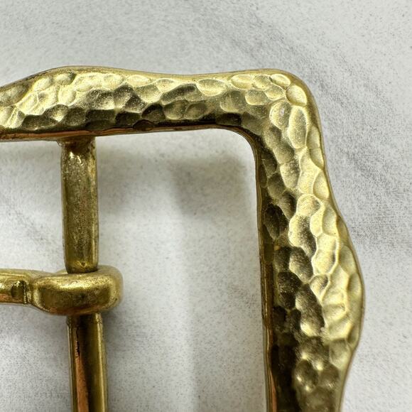 Vintage Solid Brass Hammered Texture Prong Belt Buckle Taiwan ROC Unisex ✨ - Picture 5 of 13